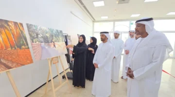 محمد بن حم يتفقد معرض “العين في عيون أبنائها” في مكتبة زايد المركزية ويبرز أهمية التراث المحلي